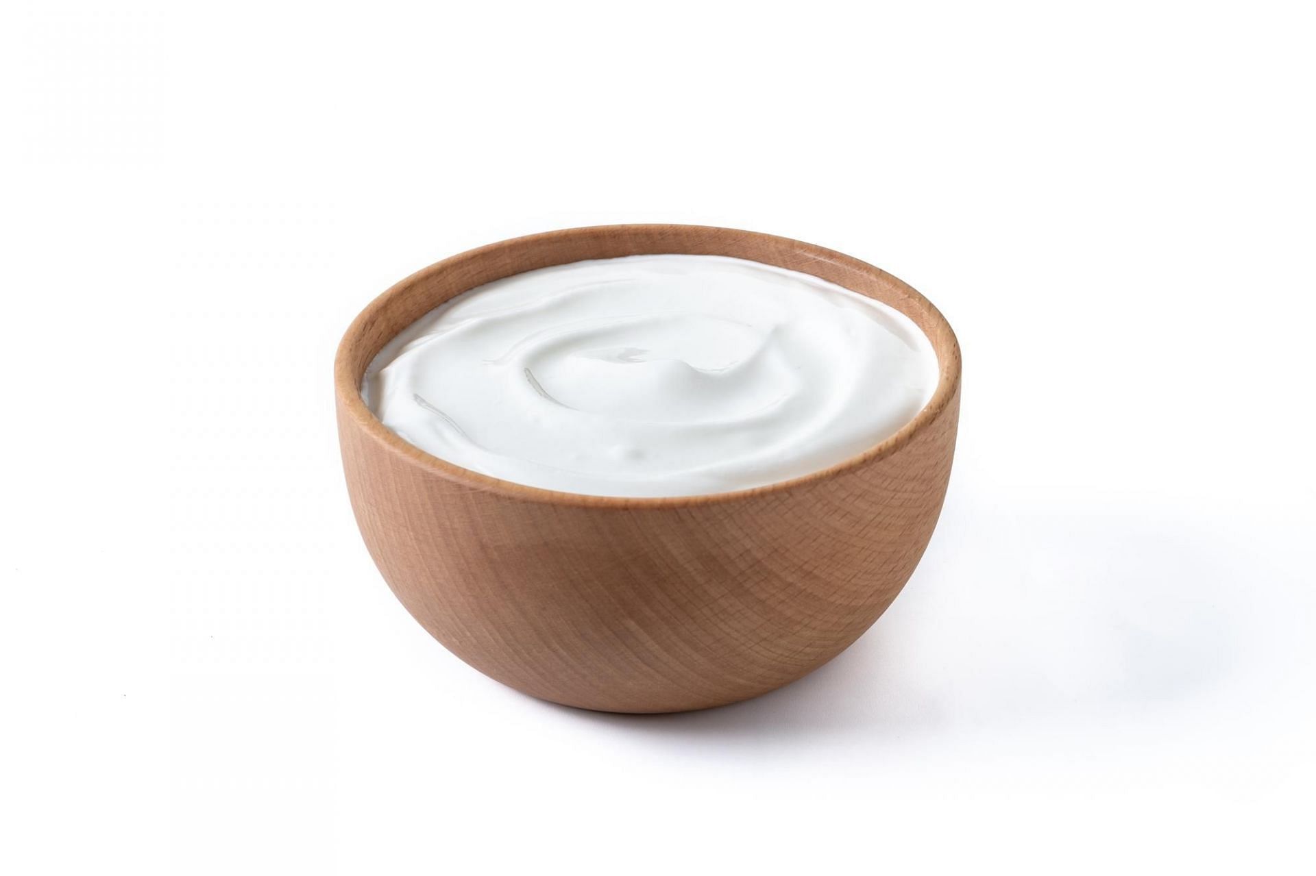 Yogurt is a healthy probiotic. (Image via Freepik/chandlervid85)